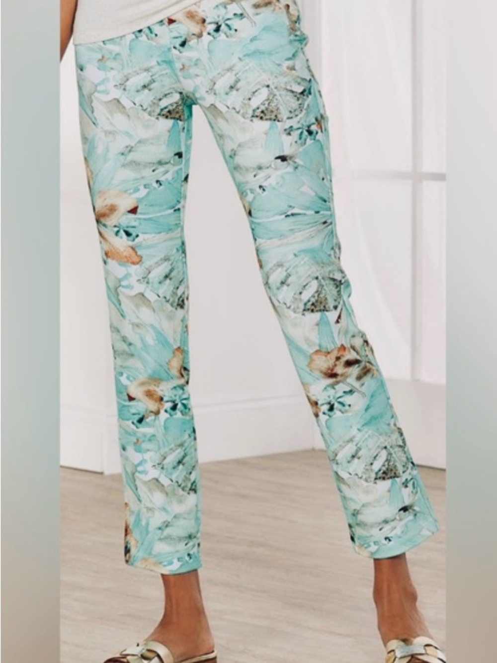 Soft Surroundings Paloma Palm Tropical Print Slim Stretch Mint Pant Size M